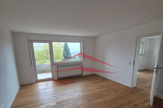 Helle 2 Zimmerwohnung mit tollem Ausblick über Aalen