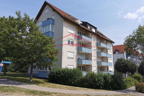 Großzügige 4-Zimmer Erdgeschosswohnung in Unterrombach ab sofort verfügbar!